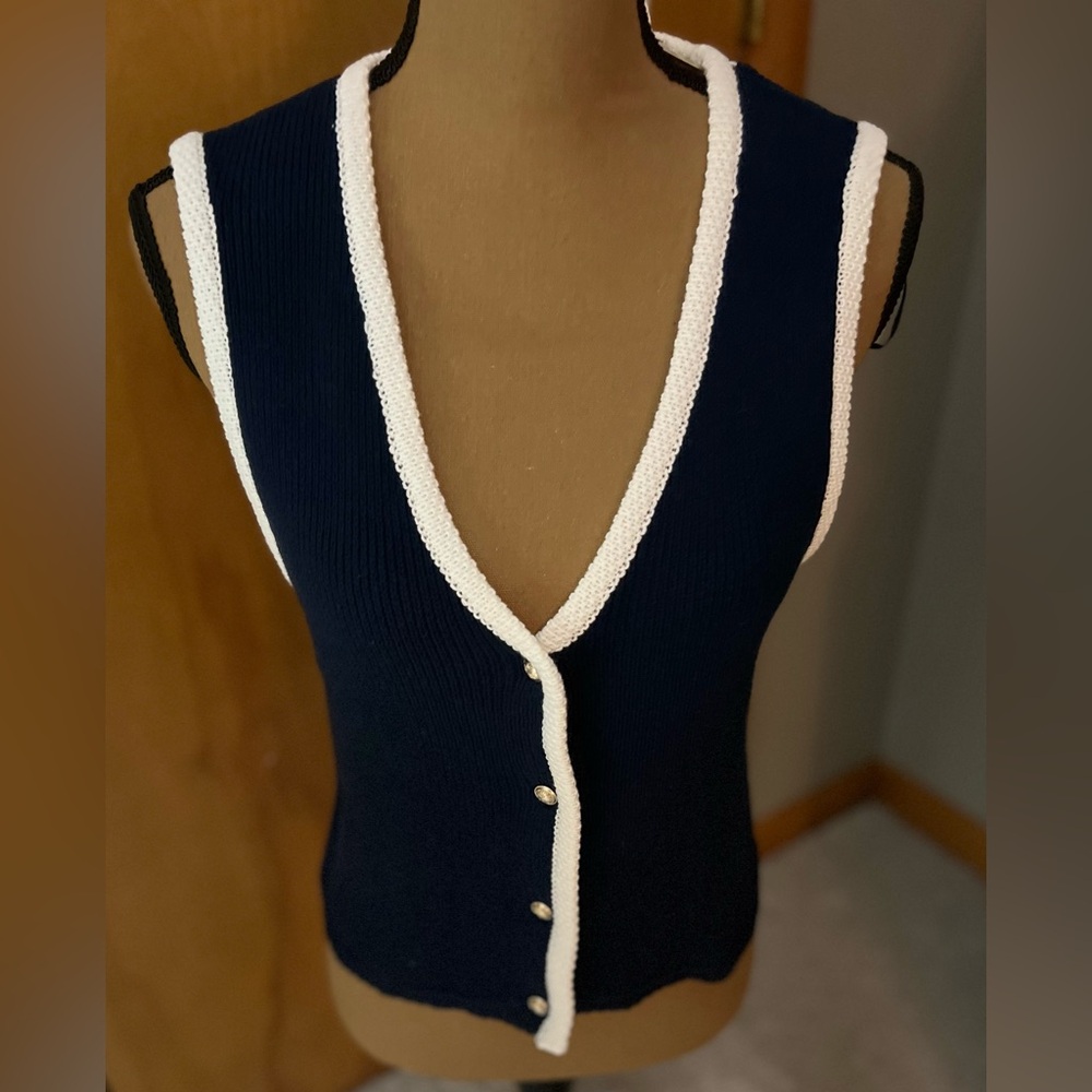 SINCERELY JULES SWEATER VEST, BLACK & WHITE, SIZE M, NEW W/ TAGS